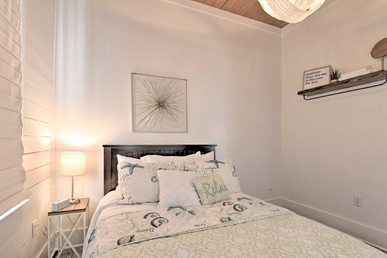 Bright Galveston Cottage Close To Beach And Strand Экстерьер фото